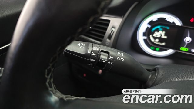 Kia Niro 2018 — photo 29