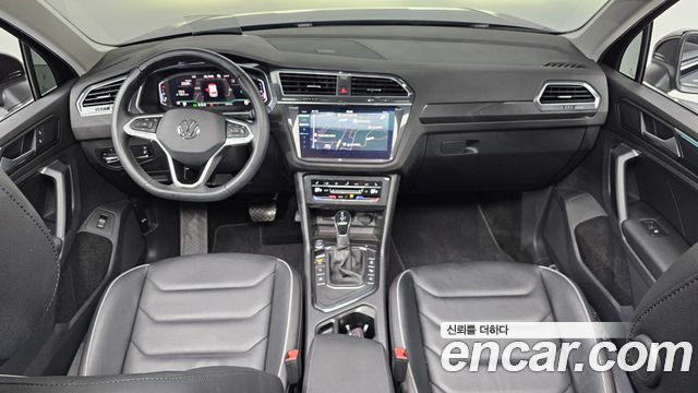 Volkswagen Tiguan 2023 — photo 10