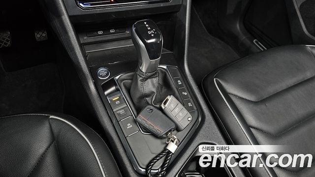 Volkswagen Tiguan 2023 — photo 12