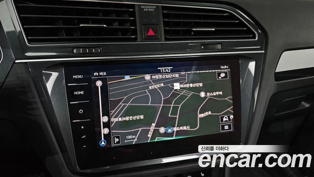 Volkswagen Tiguan 2023 — photo 21
