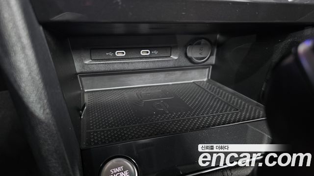 Volkswagen Tiguan 2023 — photo 29
