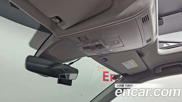 Volkswagen Tiguan 2023 — photo 30