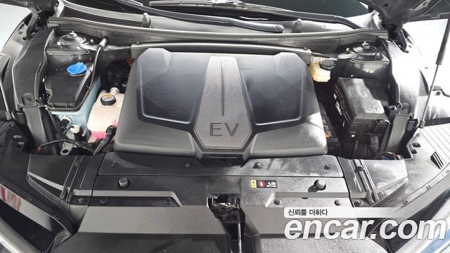 Kia EV6 2023 — photo 6