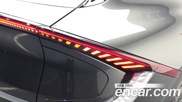 Kia EV6 2023 — photo 9