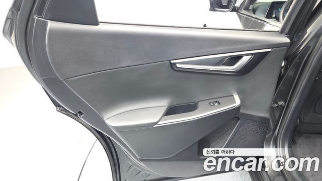 Kia EV6 2023 — photo 15