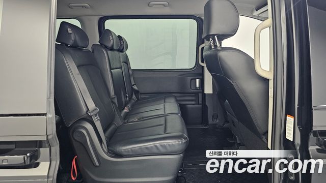Hyundai Staria 2022 — photo 12