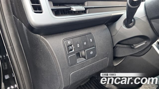 Hyundai Staria 2022 — photo 17