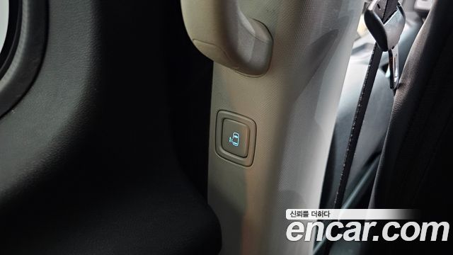 Hyundai Staria 2022 — photo 19