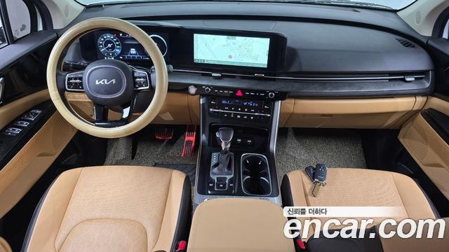 Kia Canival 2023 — photo 7