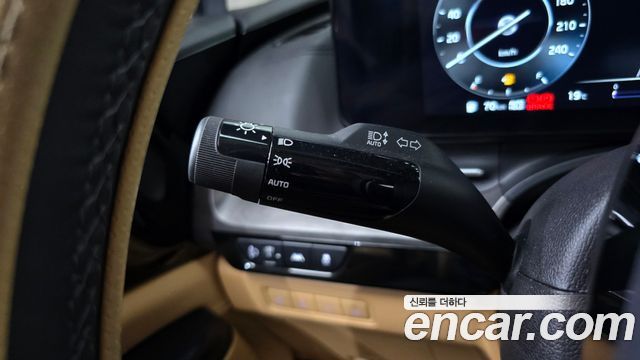Kia Canival 2023 — photo 17