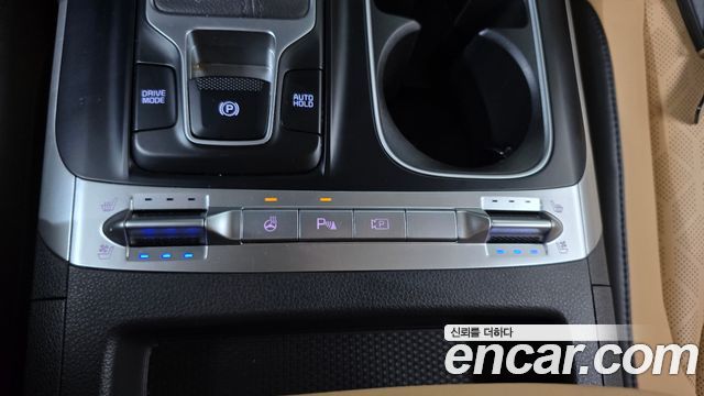 Kia Canival 2023 — photo 18