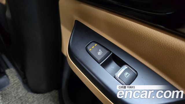 Kia Canival 2023 — photo 19