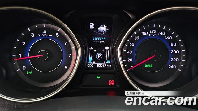 Hyundai AVANTE 2013 — photo 8