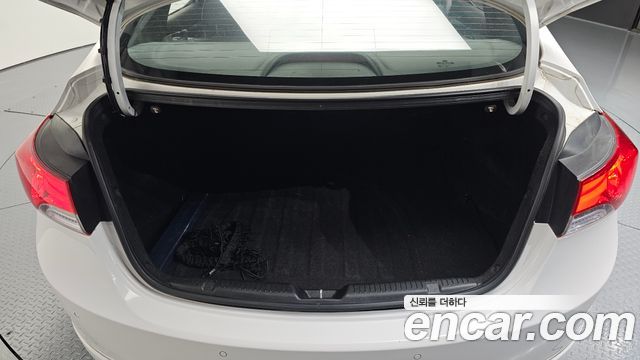 Hyundai AVANTE 2013 — photo 20