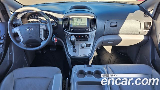 Hyundai Starex 2019 — photo 7