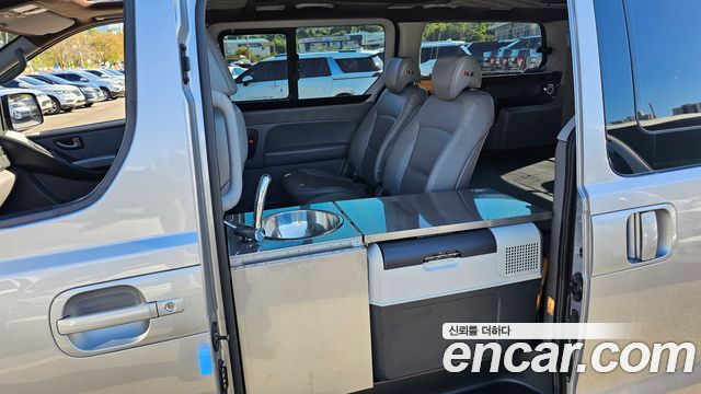Hyundai Starex 2019 — photo 12