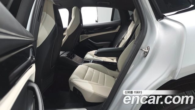 Porsche Panamera 2025 — photo 18