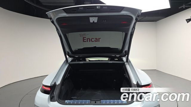 Porsche Panamera 2025 — photo 26