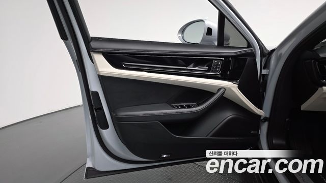 Porsche Panamera 2025 — photo 14