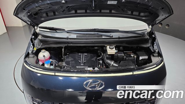 Hyundai Staria 2022 — photo 6