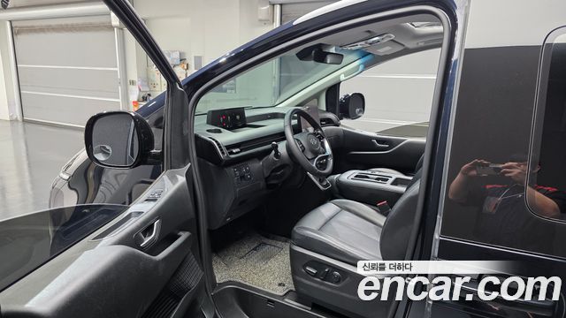 Hyundai Staria 2022 — photo 13