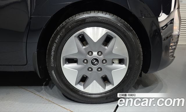 Hyundai Staria 2022 — photo 7