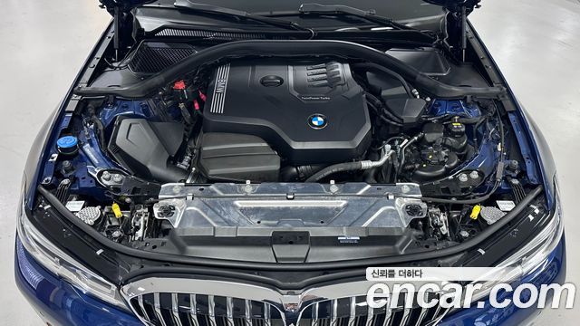 BMW 3-Series 2022 — photo 6