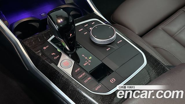 BMW 3-Series 2022 — photo 9