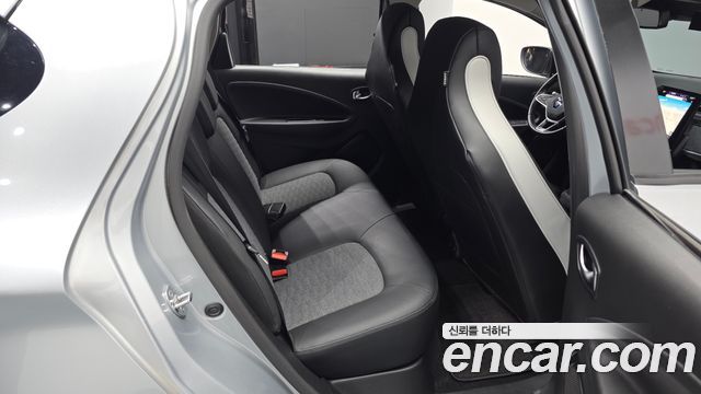 Renault Korea Zoe 2021 — photo 11