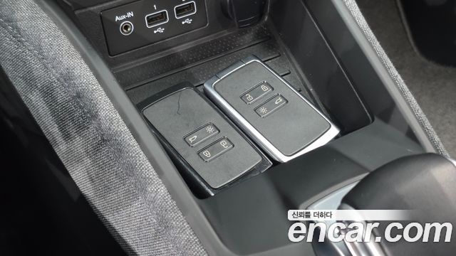 Renault Korea Zoe 2021 — photo 17