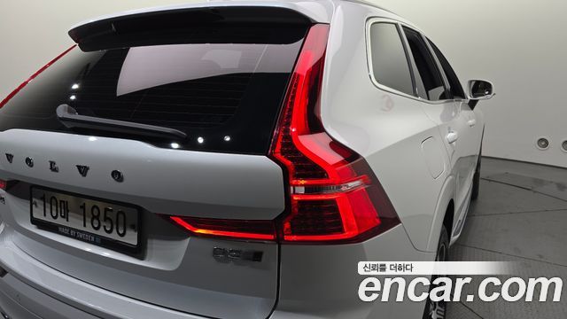 Volvo XC60 2018 — photo 9