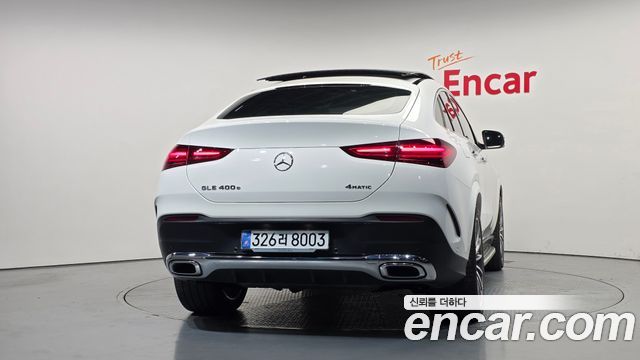Mercedes-Benz GLE-Class 2024 — photo 4