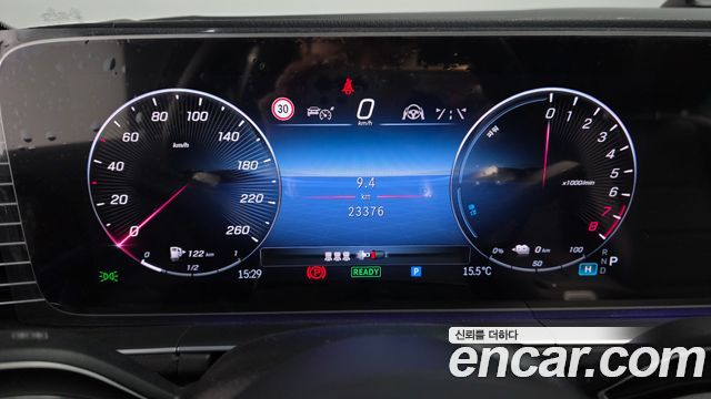 Mercedes-Benz GLE-Class 2024 — photo 11