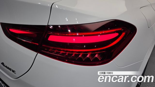 Mercedes-Benz GLE-Class 2024 — photo 9