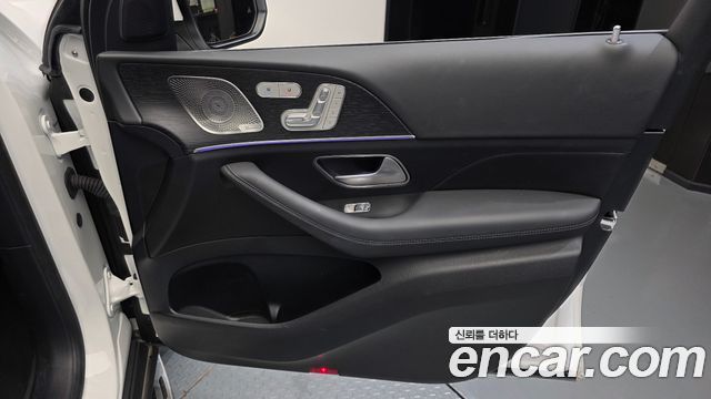 Mercedes-Benz GLE-Class 2024 — photo 15
