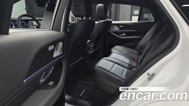 Mercedes-Benz GLE-Class 2024 — photo 16