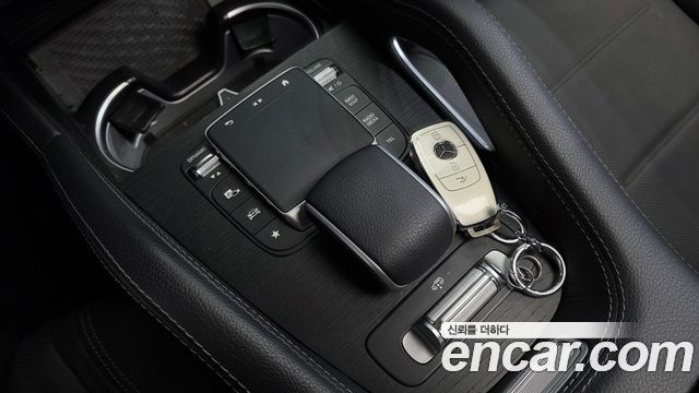 Mercedes-Benz GLE-Class 2024 — photo 30