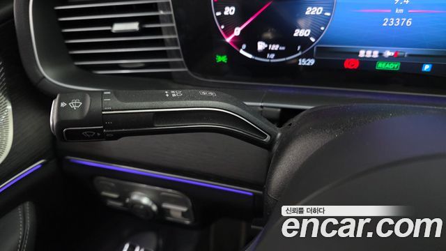Mercedes-Benz GLE-Class 2024 — photo 32