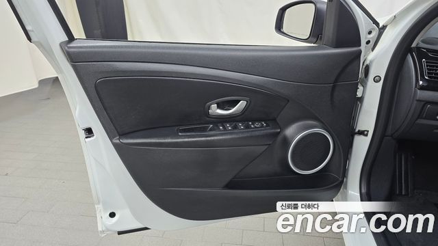 Renault Korea SM3 2016 — photo 14