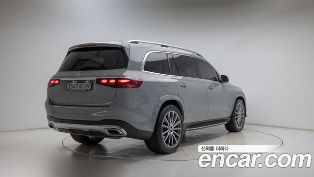 Mercedes-Benz GLS-Class 2025 — photo 2