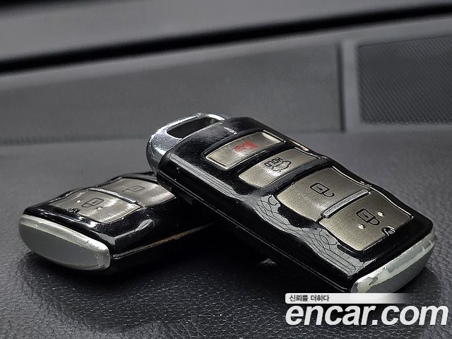 Kia K7 2015 — photo 12