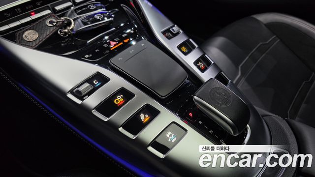 Mercedes-Benz AMG GT 2021 — photo 12