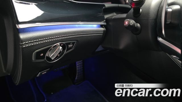 Mercedes-Benz AMG GT 2021 — photo 28