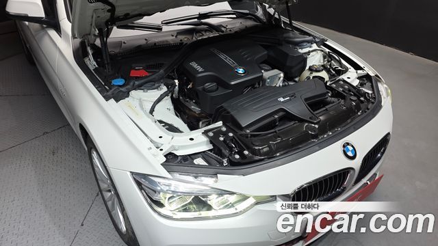 BMW 3-Series 2018 — photo 6