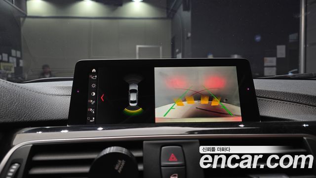 BMW 3-Series 2018 — photo 22