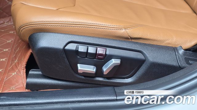 BMW 3-Series 2018 — photo 27