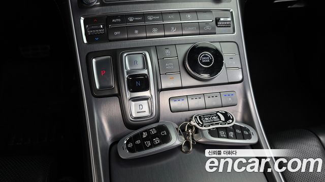 Hyundai Santafe 2021 — photo 12