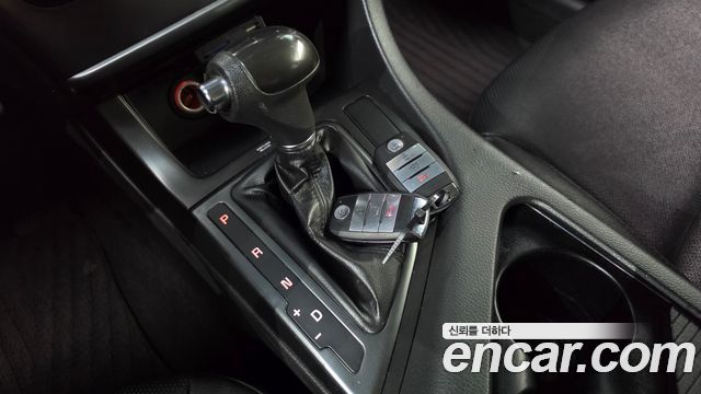 Kia K5 2014 — photo 9