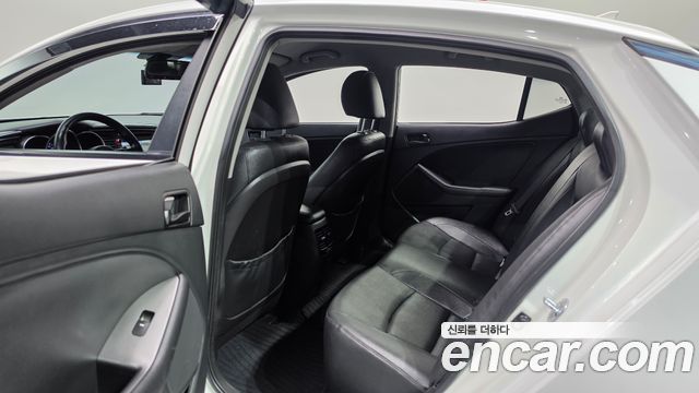 Kia K5 2014 — photo 11