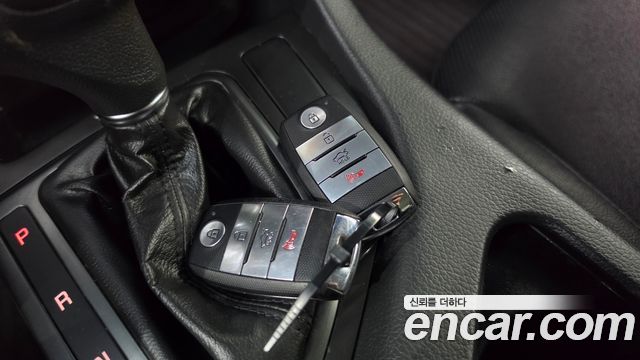 Kia K5 2014 — photo 16